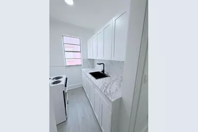 1560 SW 5th St #10, Miami, FL 33135 - Photo 3