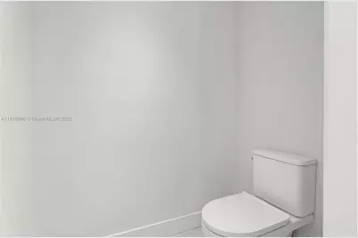 45 NE 104th St, Miami Shores, FL 33138 - Photo 25