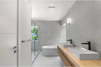 45 NE 104th St, Miami Shores, FL 33138 - Photo 23