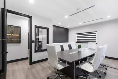 8111 NW 33rd St, Doral, FL 33122 - Photo 9