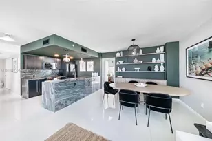 665 NE 25th St, Miami, FL 33137 - Photo 13