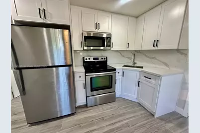 1360 NW 132nd St #Side, Miami, FL 33167 - Photo 3