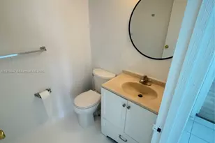 1000 Parkview Dr, Hallandale Beach, FL 33009 - Photo 3