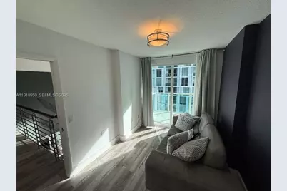 41 SE 5th St #708, Miami, FL 33131 - Photo 21