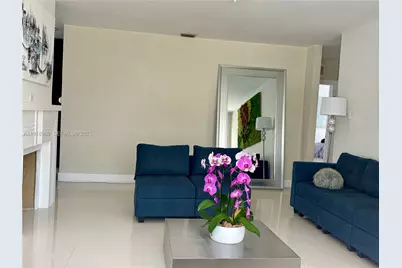 1435 SW 16th St #N/A, Miami, FL 33145 - Photo 3