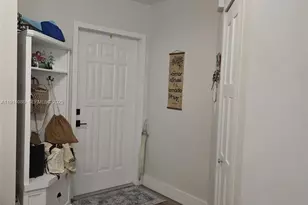 15529 Miami Lakeway N, Miami Lakes, FL 33014 - Photo 3