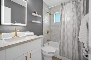 4851 NE 13th Ave, Oakland Park, FL 33334 - Photo 27