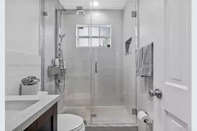 6951 Liberty St, Hollywood, FL 33024 - Photo 23