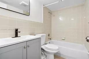 1715 N 16th Ave, Hollywood, FL 33020 - Photo 11