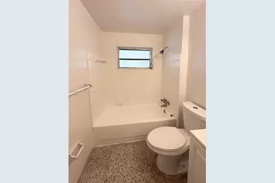 699 NE 86th St #3, Miami, FL 33138 - Photo 5