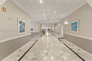 3800 S Ocean Dr, Hollywood, FL 33019 - Photo 17