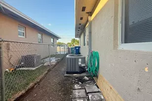 11136 SW 5th St, Sweetwater, FL 33174 - Photo 15