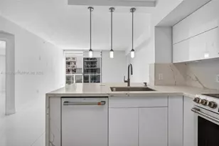 5077 NW 7th St, Miami, FL 33126 - Photo 5