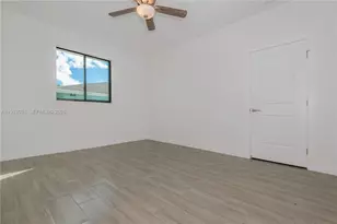 745 NE 36th St, Oakland Park, FL 33334 - Photo 21