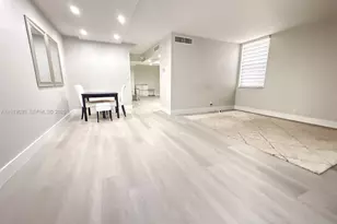 20200 W Country Club Dr, Aventura, FL 33180 - Photo 9