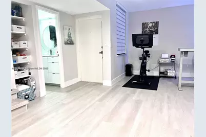 20200 W Country Club Dr #112, Aventura, FL 33180 - Photo 3