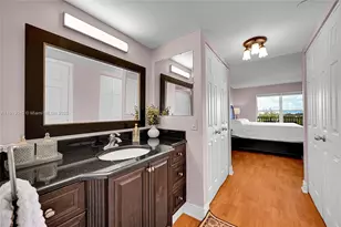 3200 N Port Royale Dr N, Fort Lauderdale, FL 33308 - Photo 17