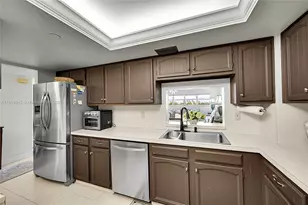 3200 N Port Royale Dr N, Fort Lauderdale, FL 33308 - Photo 9