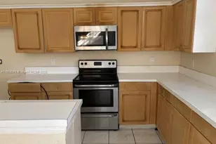4871 NW 65th Ave, Lauderhill, FL 33319 - Photo 3