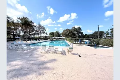 7900 NW 50th St #304, Lauderhill, FL 33351 - Photo 15