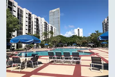 16919 N Bay Rd #509, Sunny Isles Beach, FL 33160 - Photo 7