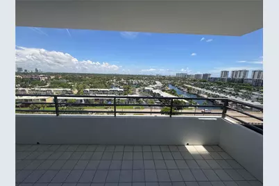 2500 Parkview Dr #1109, Hallandale Beach, FL 33009 - Photo 17
