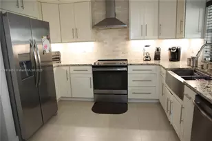 9828 NW 2nd St, Plantation, FL 33324 - Photo 11