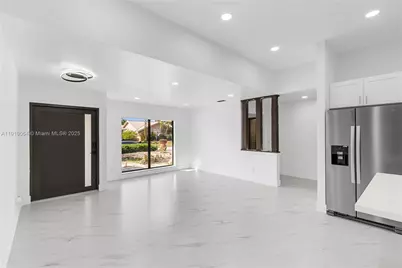 2149 NW 85th Ln, Coral Springs, FL 33071 - Photo 3