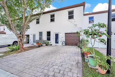 9213 SW 170th Ave, Miami, FL 33196 - Photo 11