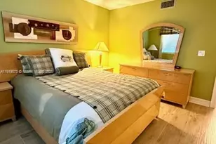 4000 Crystal Lake Dr, Deerfield Beach, FL 33064 - Photo 17