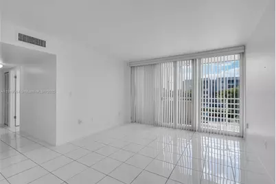 8045 NW 7th St #2301, Miami, FL 33126 - Photo 3