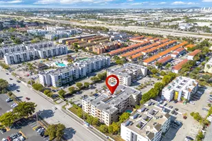 8045 NW 7th St, Miami, FL 33126 - Photo 31