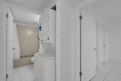 8045 NW 7th St #2301, Miami, FL 33126 - Photo 19