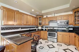 348 NE 118th St, Miami, FL 33161 - Photo 11