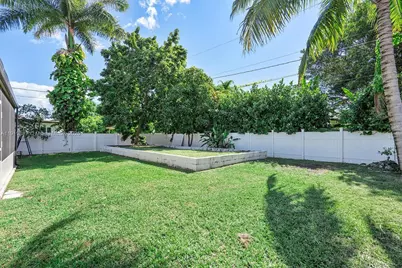 348 NE 118th St, Miami, FL 33161 - Photo 33