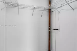 1420 Brickell Bay Dr, Miami, FL 33131 - Photo 21