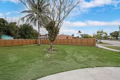 145 NW 6th Ave, Florida City, FL 33034 - Photo 7