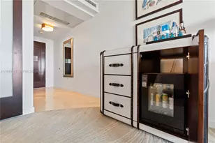 4391 Collins Ave, Miami Beach, FL 33140 - Photo 19