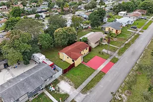 1300 NE 215th St, Miami, FL 33179 - Photo 33
