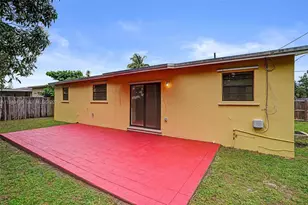 1300 NE 215th St, Miami, FL 33179 - Photo 29
