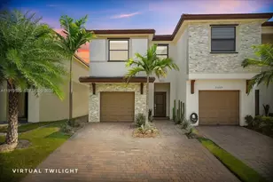 25521 SW 108th Ct, Homestead, FL 33032 - Photo 3