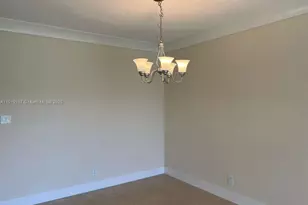 2950 N Palm Aire Dr, Pompano Beach, FL 33069 - Photo 9