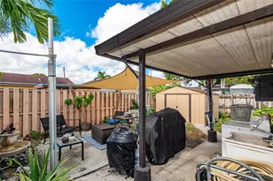 4118 E 10th Ct, Hialeah, FL 33013 - Photo 25