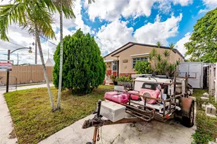 4118 E 10th Ct, Hialeah, FL 33013 - Photo 3