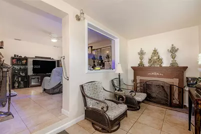 4118 E 10th Ct, Hialeah, FL 33013 - Photo 5