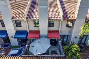 206 Washingtonia Ave, Lauderdale by the Sea, FL 33308 - Photo 3