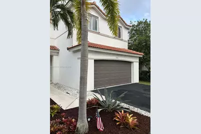 4466 Blossom Ln, Weston, FL 33331 - Photo 5