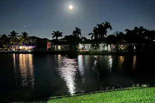 4466 Blossom Ln, Weston, FL 33331 - Photo 9