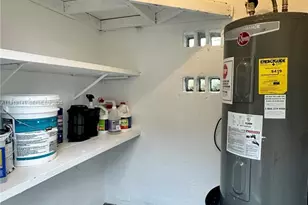 1269 NE 145th St, Miami, FL 33161 - Photo 11