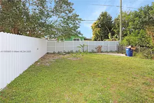 72 NE 186th Terrace, Miami, FL 33179 - Photo 13